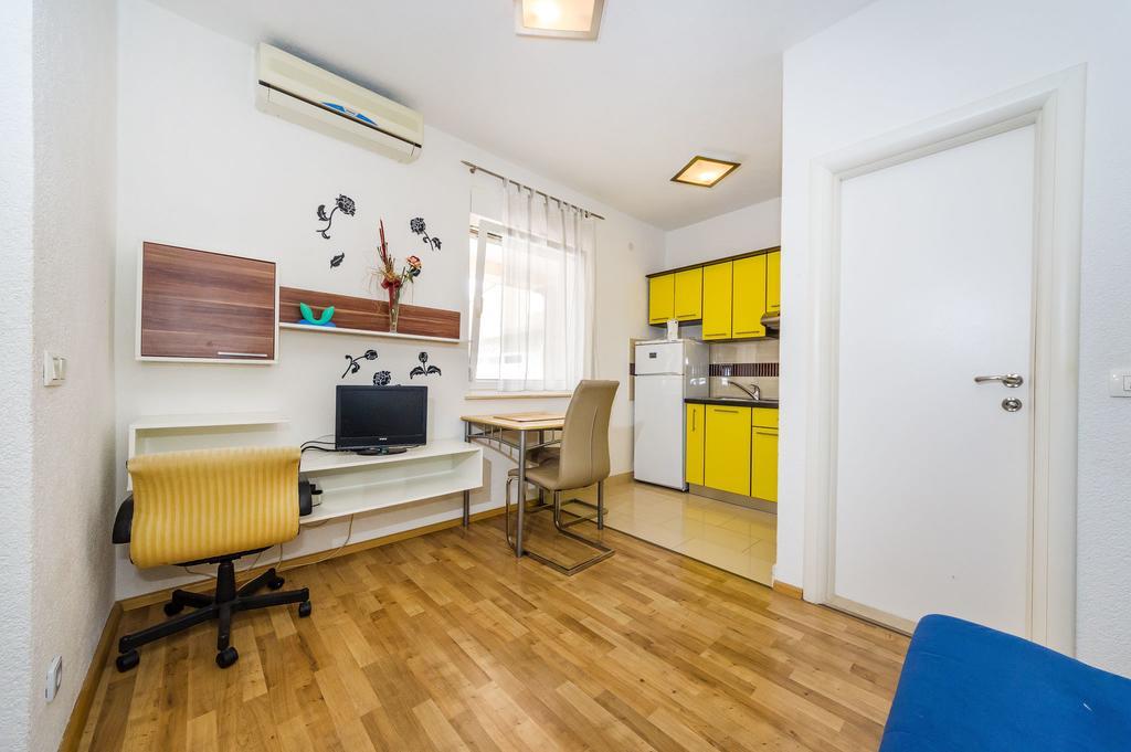 Apartments Villa Rotim ザダル エクステリア 写真